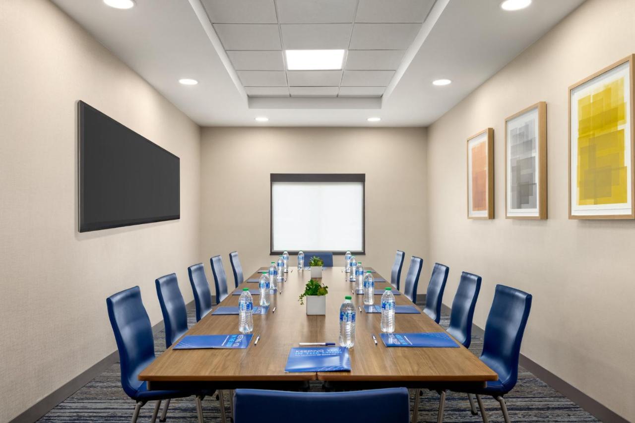 Holiday Inn Express Hotel & Suites Fort Pierce West By Ihg Buitenkant foto
