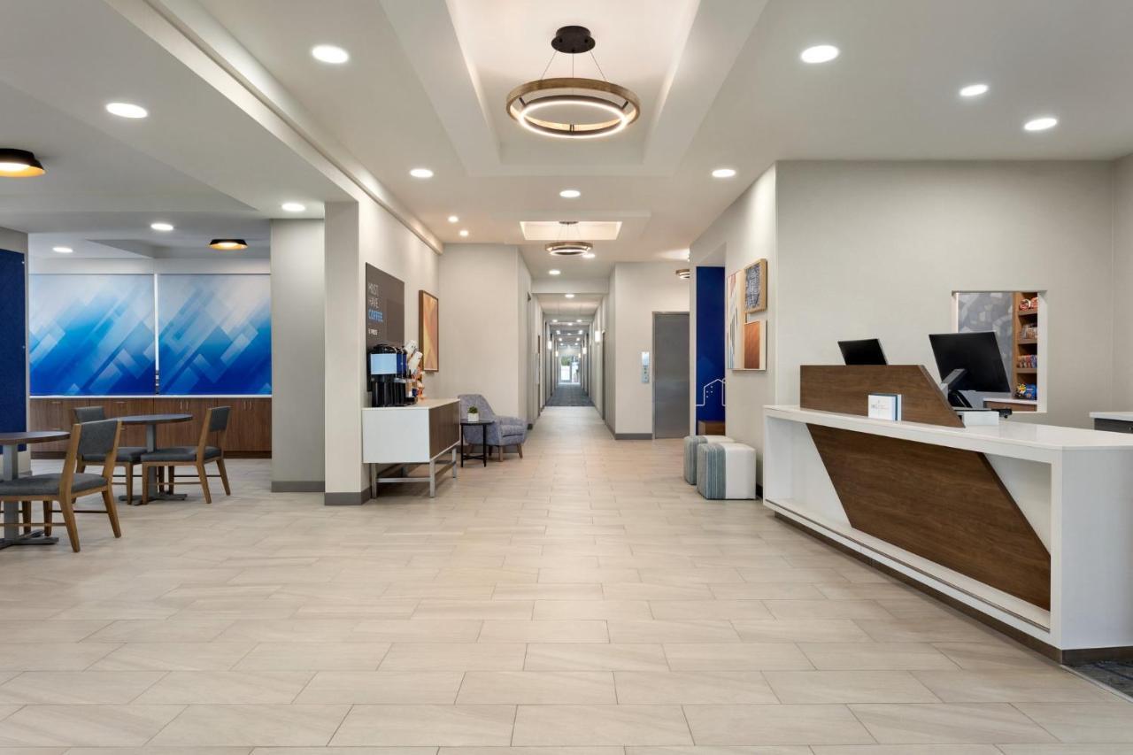 Holiday Inn Express Hotel & Suites Fort Pierce West By Ihg Buitenkant foto