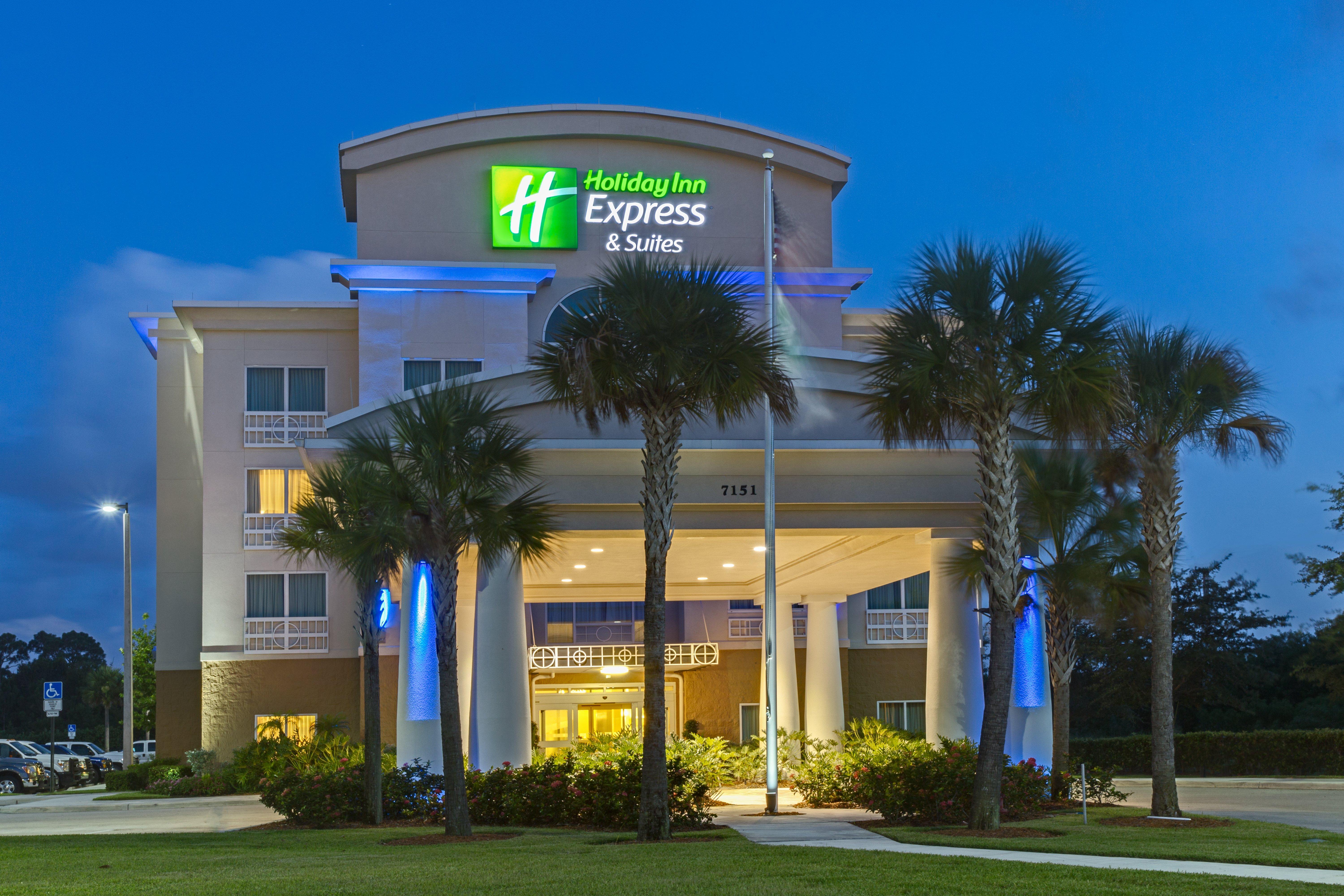 Holiday Inn Express Hotel & Suites Fort Pierce West By Ihg Buitenkant foto